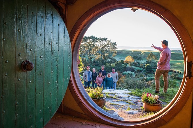 Hobbiton™ Movie Set Walking Tour From Shires Rest - Visitor Experience
