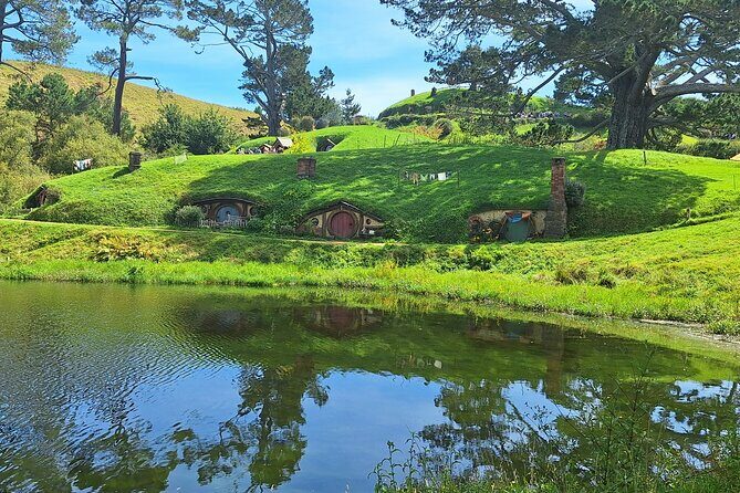 Hobbiton Small group Tour from Tauranga Port - The Highlight: Hobbiton Movie Set