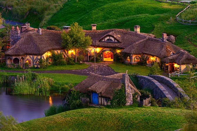 Hobbiton & Waitomo Caves Small Group Tour From Auckland - Inclusions
