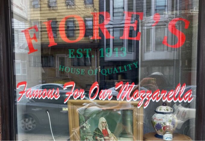 Hoboken: Private Walking Tour With Manhattan Views - Customizable Itinerary and Highlights