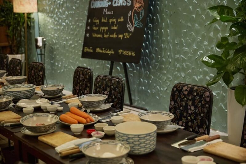 Hochiminh: Market Tour and Vietnamese Cooking Class - Key Points