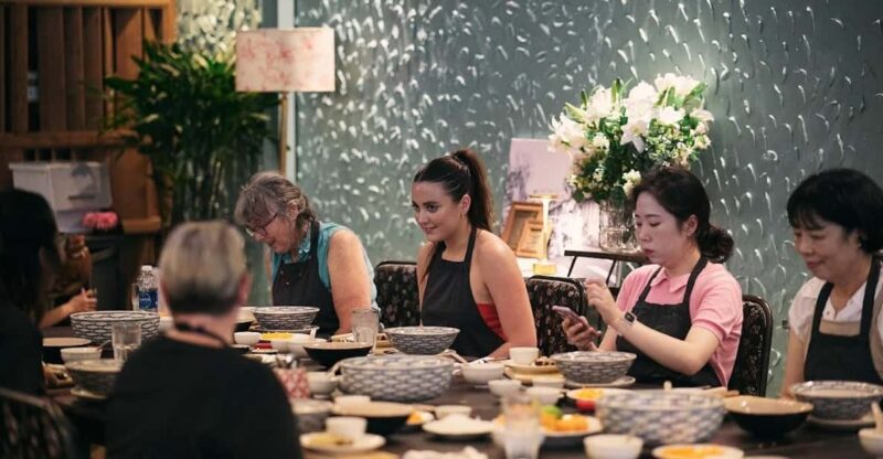 Hochiminh: Market Tour and Vietnamese Cooking Class - Experience Highlights