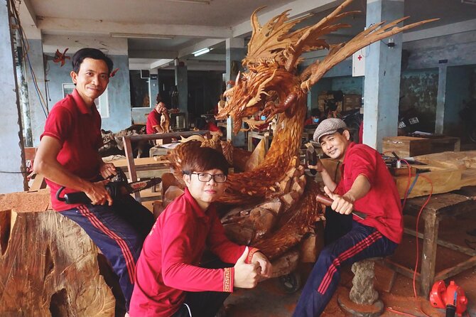 Hoi An: 3-Hour Wood Carving Class With Local Artist - Unique Carving Options and Guided Instruction
