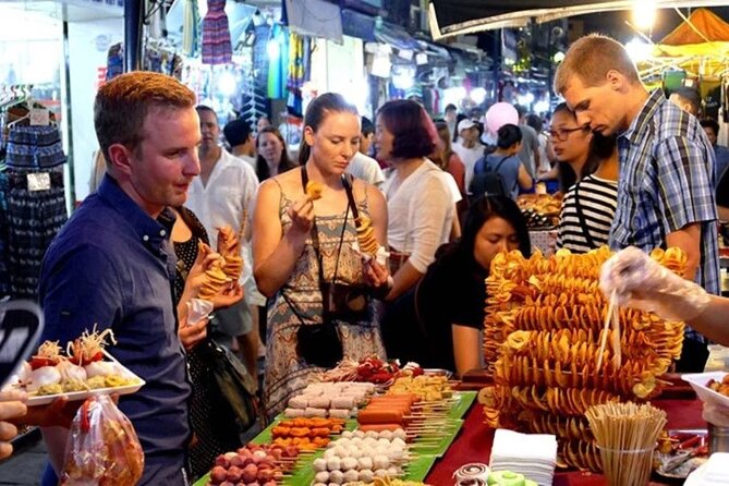 Hoi an Ancient Town Walking Street Food Tours With Night Market - Tour Highlights