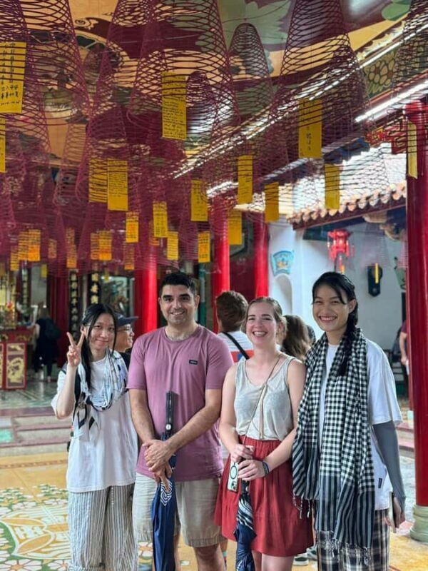 Hoi An: Ancient Town Walking Tour with Lantern Boat Ride - Key Points