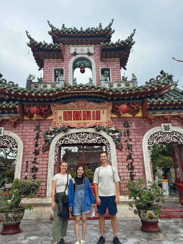 Hoi An: Ancient Town Walking Tour With Lantern Boat Ride - Cultural Exploration