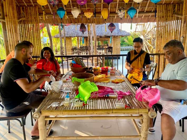 Hoi An: Basket Boat Tour, Singing Karaoke and Fishing Crabs - Location and Environment