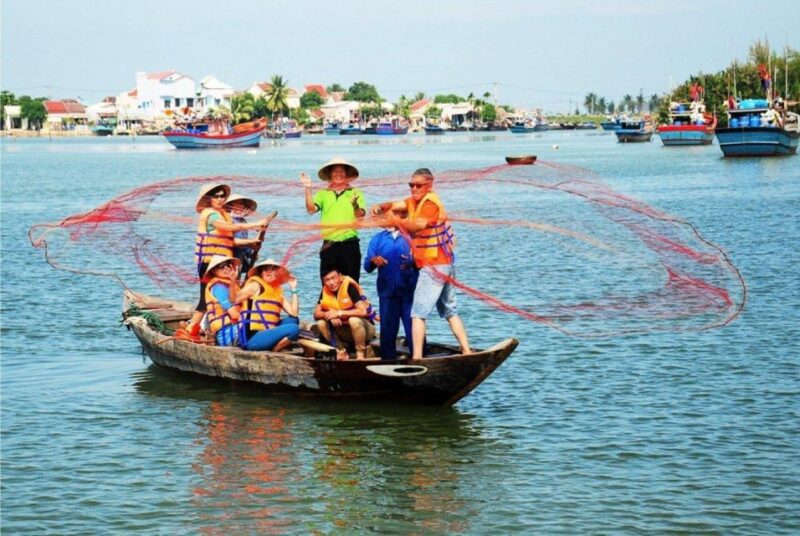 Hoi An: Basket Boat With Lantern-Making & Cooking Class Tour - Exploring Coconut Palm Tree Landscapes