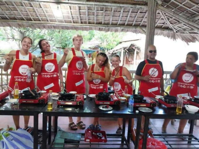 Hoi An: Bay Mau Cooking Class W Optional Market &Basket Boat - What to Bring
