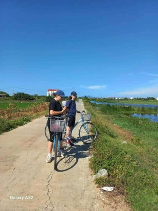 Hoi An Biking Countryside Cooking Class in Tra Que Vegetable - Visit to Tra Que Vegetable Village and Cam Thanh Basket Boat Ride