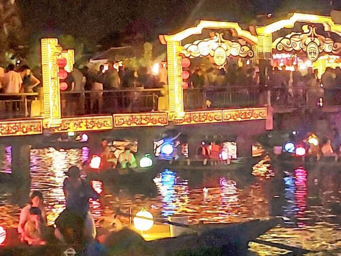 Hoi An Boat Lantern With Release Flower Hoai River At Night - Recap