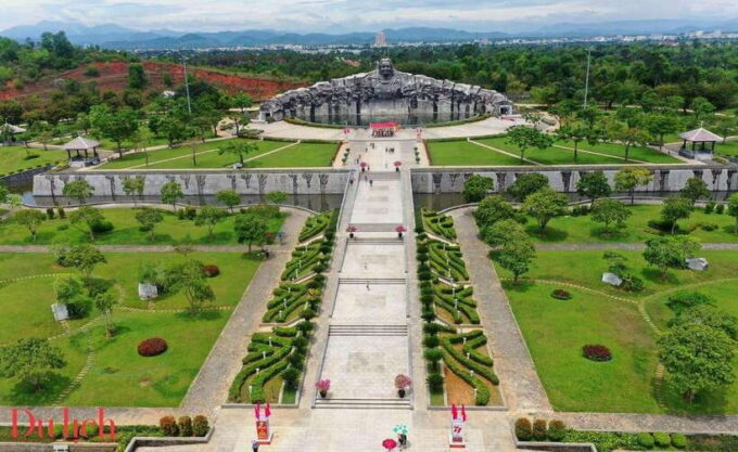 Hoi An: Car to Tam Thanh Mural Village - Mother Thu Monument - Tasting Local Specialties in Tam Ky City