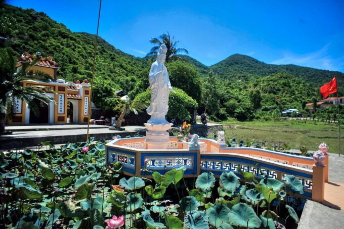 Hoi An: Cham Island Snorkeling and Sightseeing Tour - Seafood Lunch