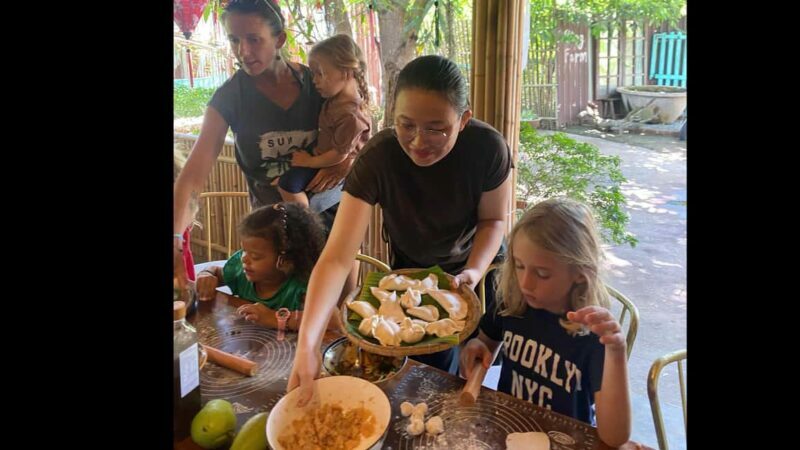 Hoi An Cooking Class - Traditional Chinese Dumpling - The Atmosphere and Practical Details