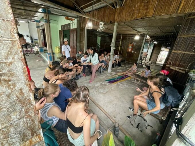 Hoi An: Countryside Biking Handicraft Villages Halfday Tour - Explore Hidden Passageways
