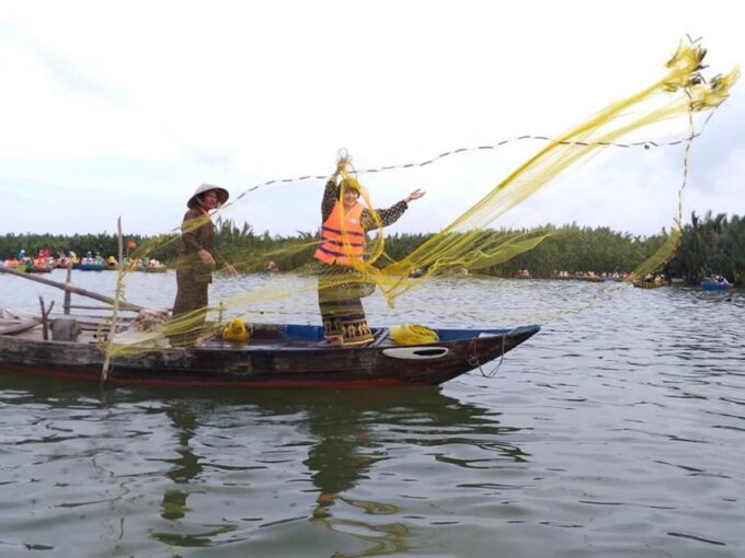 Hoi An: Countryside Tour by Bike With Meal - Boat Dance Performance