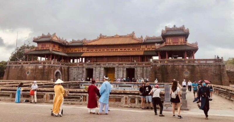 Hoi An/Da Nang: Hai Van Pass & Hue Imperial City Day Tour - Tour Duration and Group Size
