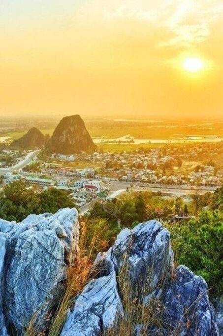 Hoi An/Da Nang: Marble Mountains - Lady Buddha Half Day Tour - Discovering Am Phu Cave
