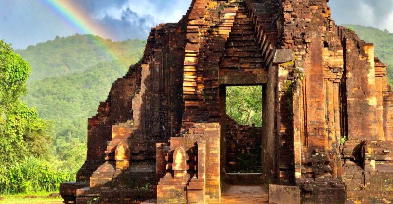 Hoi An/Da Nang: My Son Sunset Tour, Boat Trip, & Banh Mi (Vietnamese Sandwich) - Cham Dance Performance Highlight