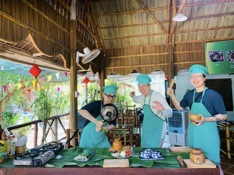 Hoi An/Da Nang: Vegetarian Cooking Class & Basket Boat Ride - Pho Noodle Soup