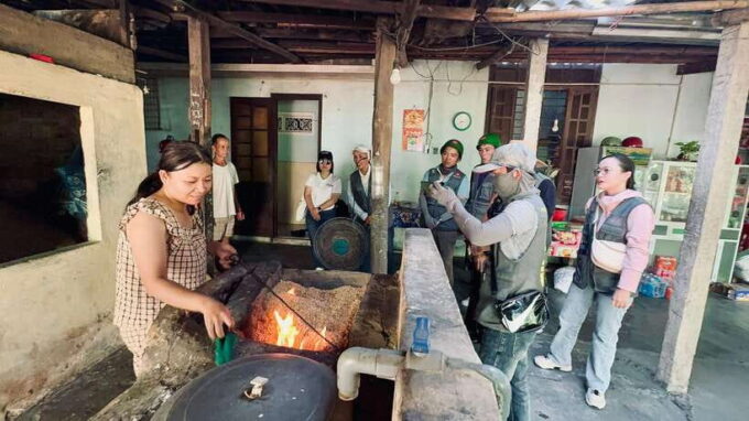 Hoi An Eco Bike Tour: Visit Cultural & Traditional Villages - Discovering Kim Bong Carpentry Village