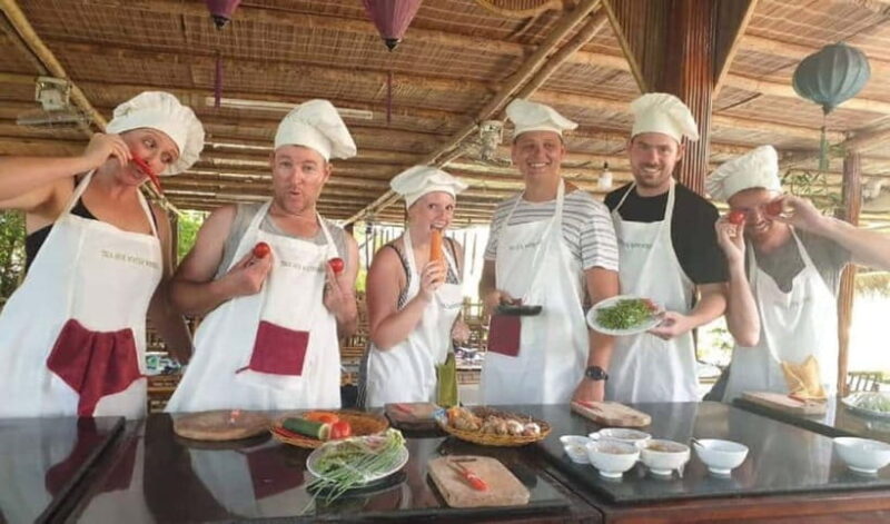 Hoi An: Eco Cooking Class With Market Trip and Basket Boat - Key Points