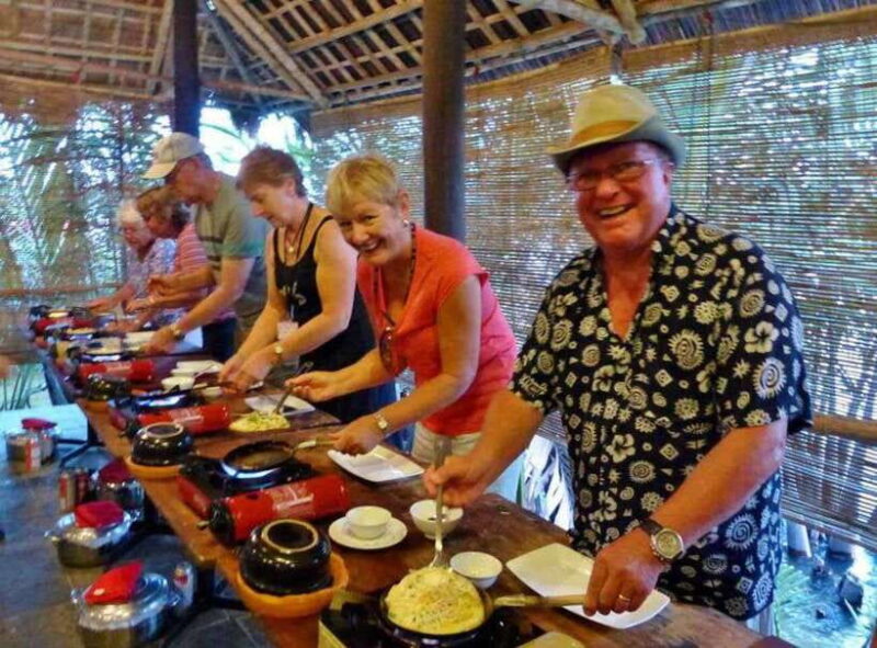 Hoi An: Eco Cooking Class With Market Trip and Basket Boat - Exploring the Basket Boat Experience