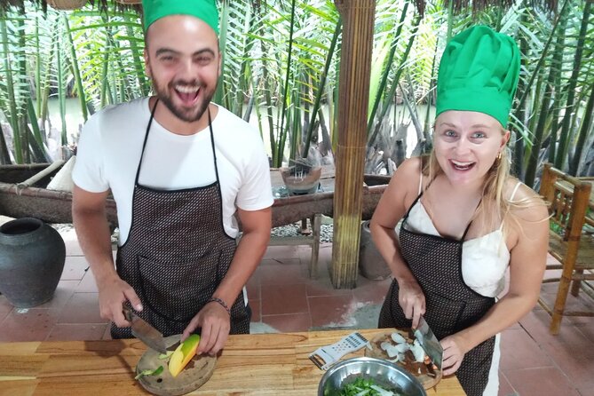 Hoi an Eco Cooking Class(Local Market, Basket Boat, Crab Fishing& Cooking Class) - Crab Fishing Experience