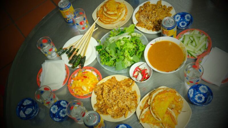 Hoi An: Evening Food Culture Tour by Vespa - Vintage Scooter Experience