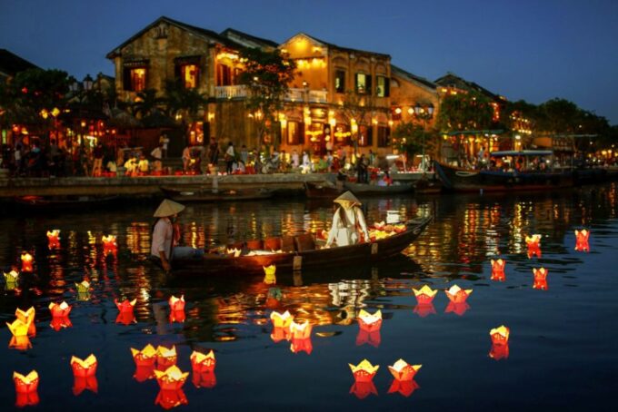 Hoi An: Evening Food Culture Tour by Vespa - Inclusions and Exclusions