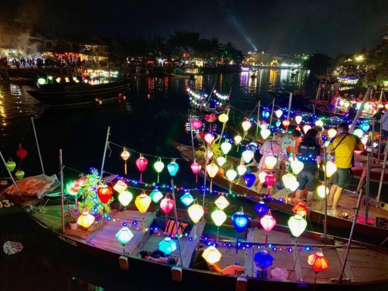 Hoi An: Evening Food Tour With 7 Tastings and Boat Trip - Whats Included in the Tour