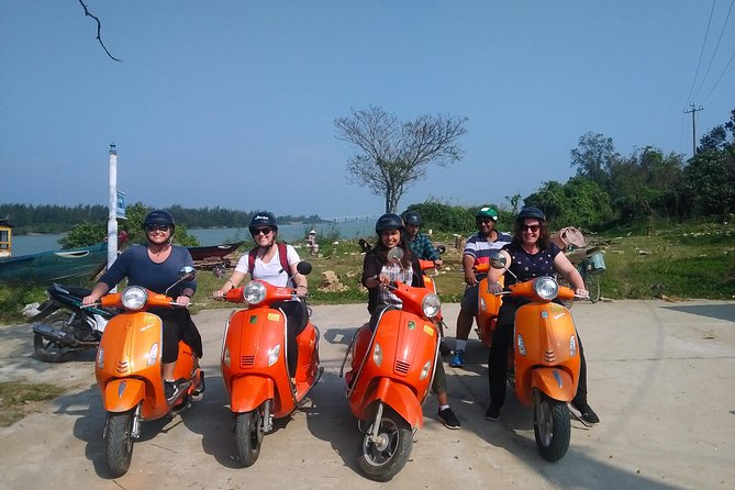 Hoi An Evening Foodie Tour By Electric Scooter - Food and Beverage Offerings