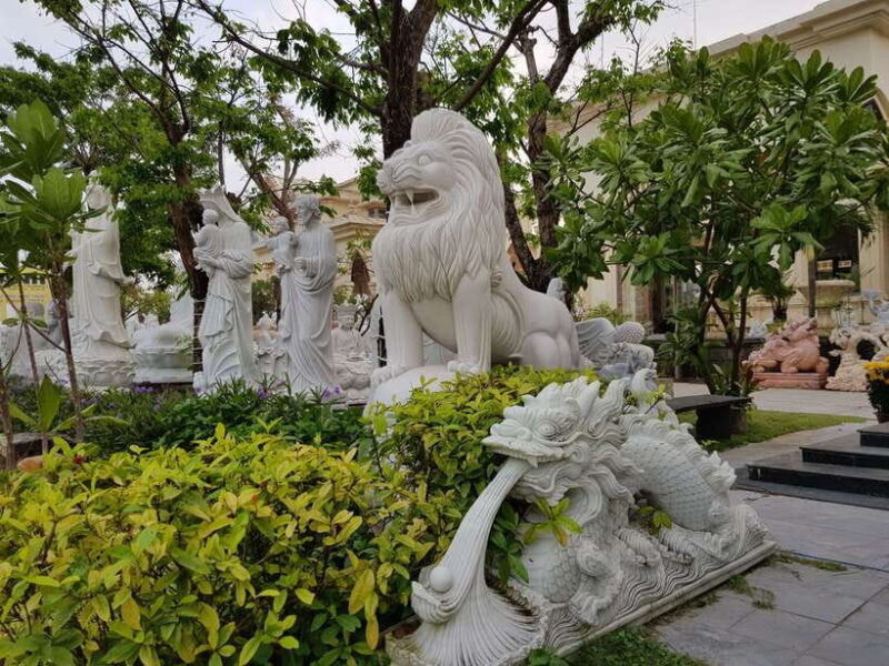 Hoi An: Hai Van Pass And Lang Co Beach Scenic Discovery - Visiting the Linh Ung Pagoda