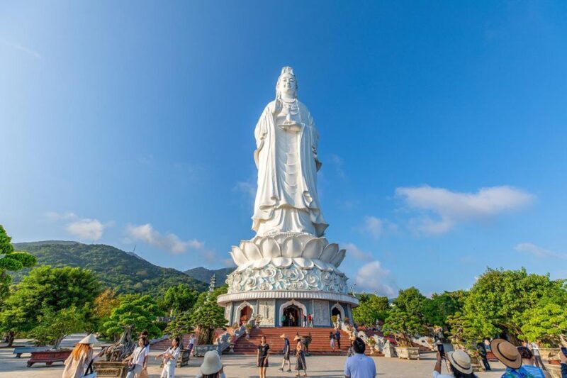 Hoi An: Hai Van Pass And Lang Co Beach Scenic Discovery - Relaxing at Lang Co Beach
