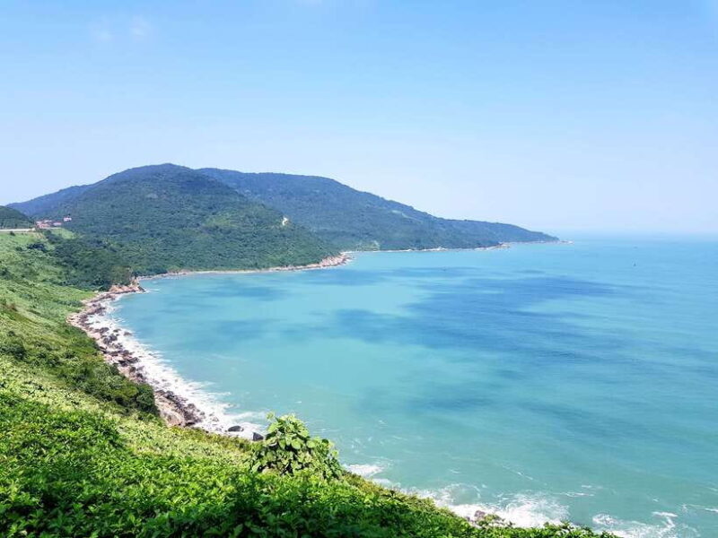 Hoi An: Hai Van Pass And Lang Co Beach Scenic Discovery - Lunch at a Local Restaurant