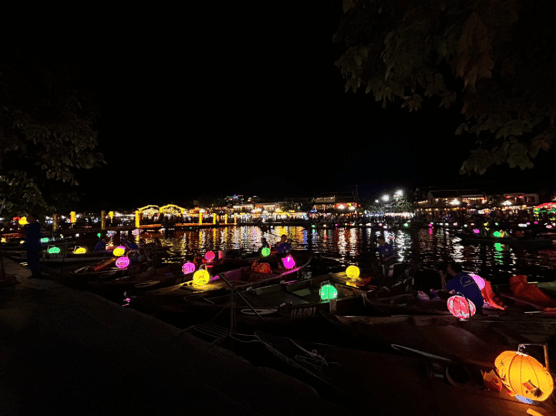 Hoi An: Hoai River Boat Ride & Lantern Release Experience - Inclusions