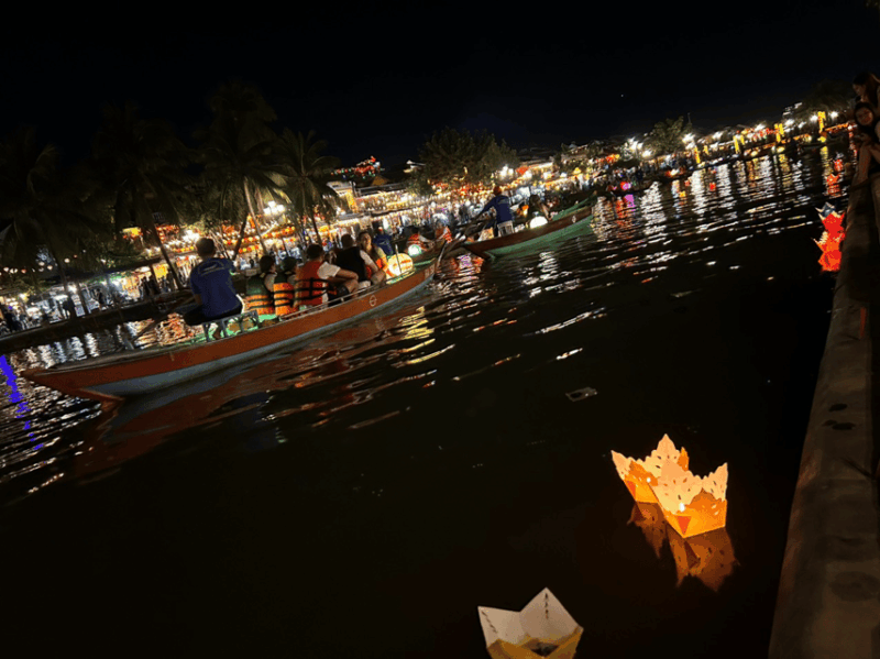 Hoi An: Hoai River Boat Ride & Lantern Release Experience - Enchanting Tradition and Wishes