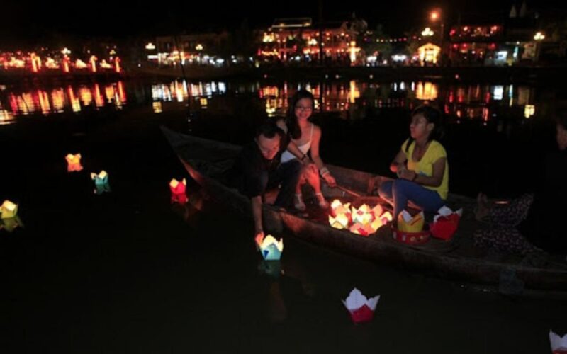 Hoi An: Hoai River Night Boat Trip and Floating Lantern - Customer Feedback and Ratings