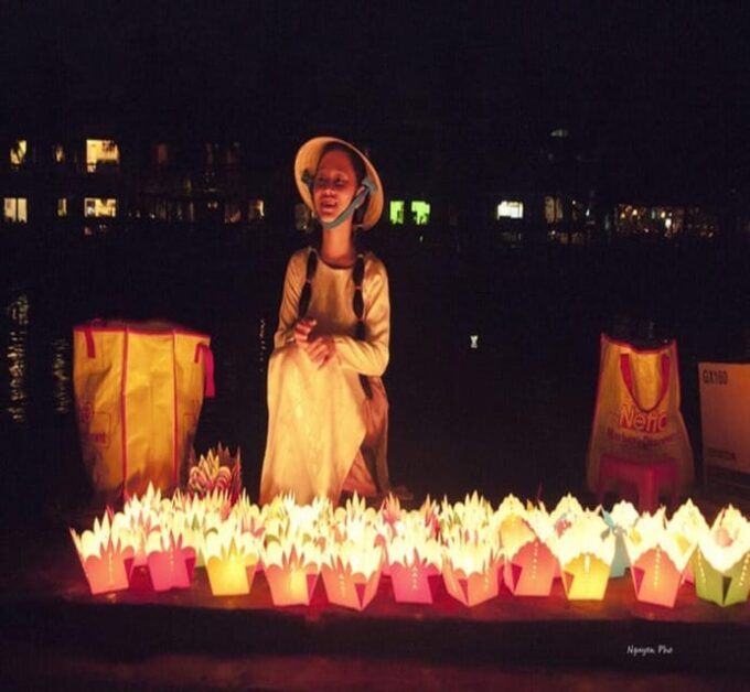 Hoi An: Hoai River Night Boat Trip and Floating Lantern - Recap