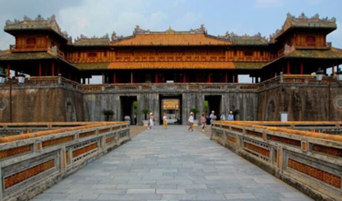 Hoi An: Hue Imperial City Tour Via Hai Van Pass Small Group - Important Notes