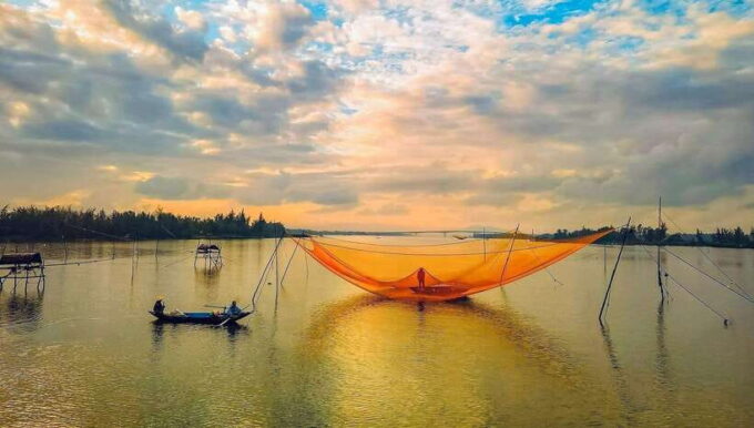 Hoi An Jeep Sunset Adventure: Enjoy Cocktails & Local Food - Included Services