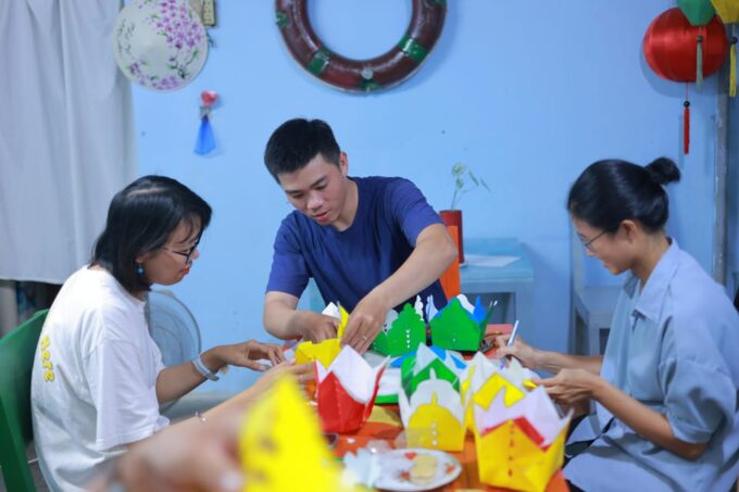 Hoi An: Lantern Boat Trip & Flower Lantern Making Class. - Booking and Cancellation