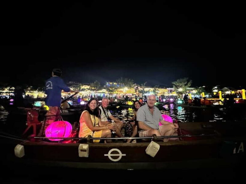 Hoi An: Lantern-Lit Streets, Enjoy Local Food, and Boat Ride - Savoring the Flavors of Hoi Ans Street Food