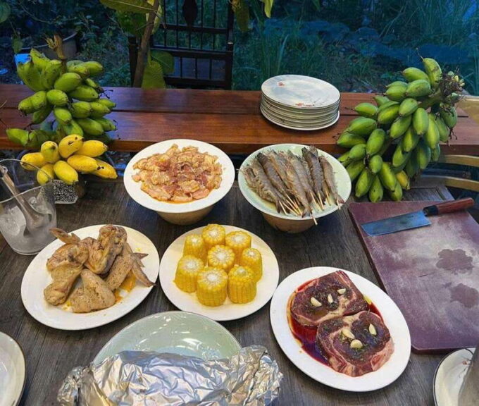 Hoi An: Local Dinner With BBQ in Professional Chef - Pickup and Accessibility