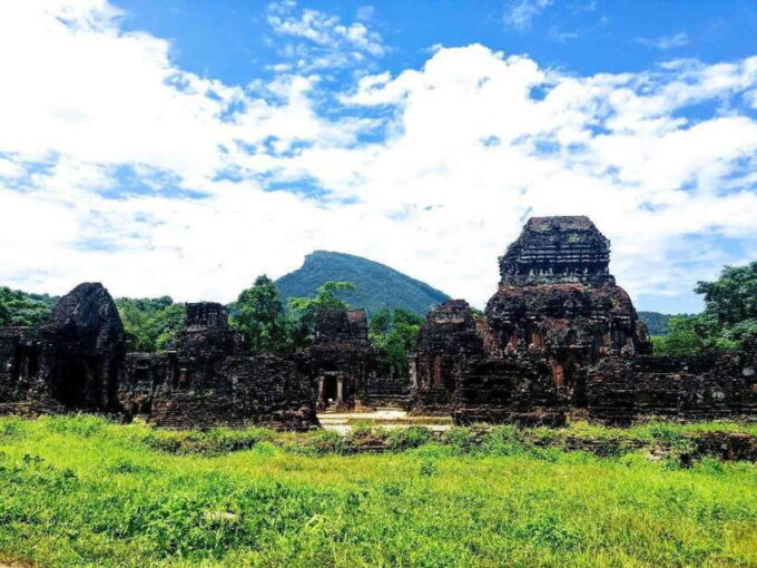 Hoi An: Morning Tour My Son Hollyland Luxury Small Group - Pickup and Drop-off Locations