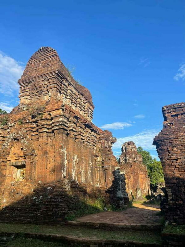 Hoi An: My Son Ruins: Guide-Bus-Boat-Cultural Show-Lunch - Who Will Love This Tour?
