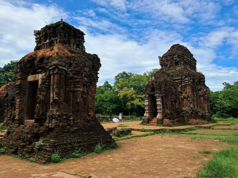 Hoi An: My Son Sanctuary W Guide , Champa Show, Boat & Lunch - Discovering the My Son Sanctuary Tour in Central Vietnam