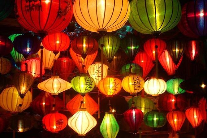 Hoi An Mysterious Night Tour With Dinner From Hoi An - Dining on Hoi An Cuisine