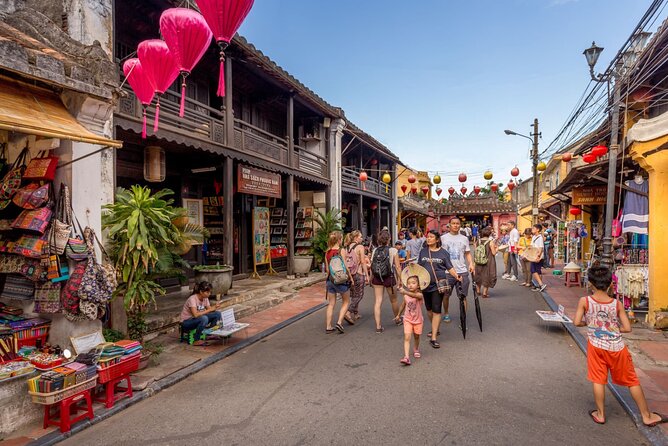 Hoi an Night Market - Ancient Town Street Food Tours by Night - Exploring the Market