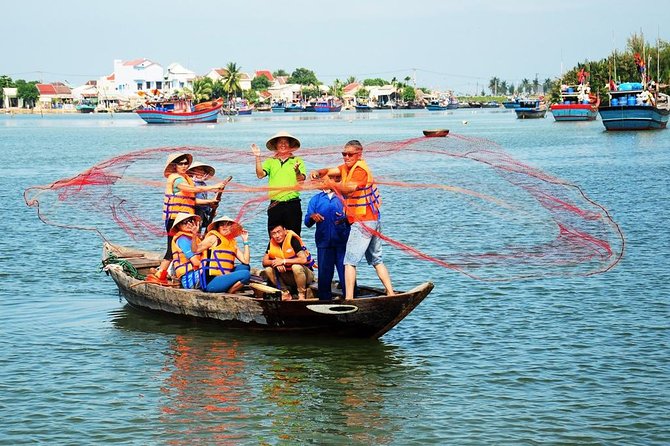 Hoi An Old Town and River Cruise - Exploring Hoi Ans Ancient Town